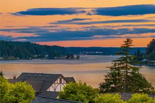 4896 NE Dotson Loop, Bainbridge Island, WA 98110 - Photo 4
