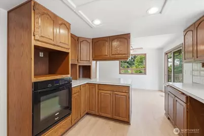 29040 188 Avenue SE, Kent, WA 98042 - Photo 8