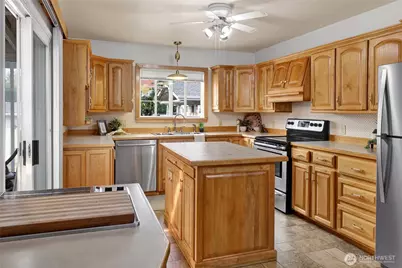 1405 W Oregon Street, Bellingham, WA 98225 - Photo 12
