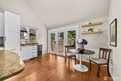 2712 57th Avenue SW, Seattle, WA 98116 - Photo 14