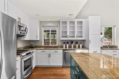 2712 57th Avenue SW, Seattle, WA 98116 - Photo 12