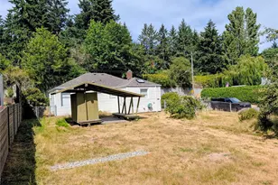 3854 36th Ave W, Seattle, WA 98199 - Photo 2