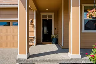 519 Bondgard Ave E, Enumclaw, WA 98022 - Photo 2