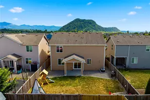 519 Bondgard Ave E, Enumclaw, WA 98022 - Photo 34