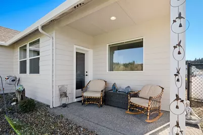 136 Klazina Court, Woodland, WA 98674 - Photo 32