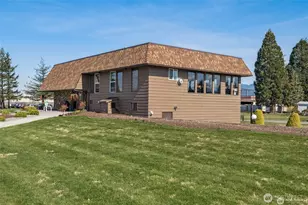 802 Cottonwood Dr, Enumclaw, WA 98022 - Photo 16