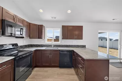 619 Kimberly Avenue, Royal City, WA 99357 - Photo 32
