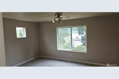 17912 14th Avenue Ct E, Spanaway, WA 98387 - Photo 8