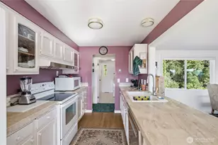 8101 McIntyre Ln NE, Bremerton, WA 98311 - Photo 14