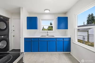 7212 S 128th Street, Seattle, WA 98178 - Photo 8