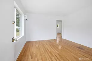 7212 S 128th St, Seattle, WA 98178 - Photo 4