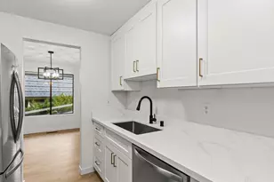 9905 NE 124th St, Kirkland, WA 98034 - Photo 4