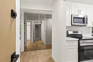 9905 NE 124th St, Kirkland, WA 98034 - Photo 8