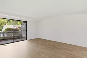 9905 NE 124th St, Kirkland, WA 98034 - Photo 16