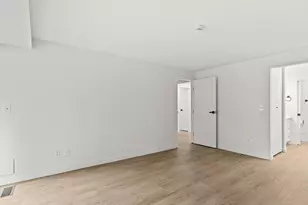 9905 NE 124th St, Kirkland, WA 98034 - Photo 20