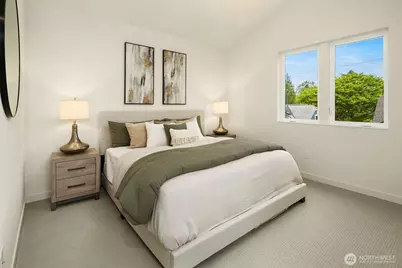 7062 Cleopatra Place NW, Seattle, WA 98117 - Photo 12