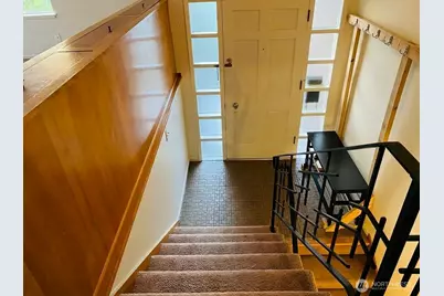 5208 Sand Point Way NE, Seattle, WA 98105 - Photo 14