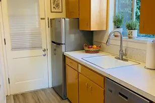 5208 Sand Point Way NE, Seattle, WA 98105 - Photo 20