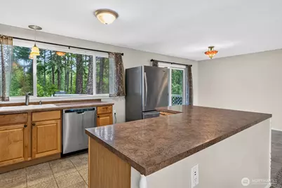 591 E Country Club Drive E, Union, WA 98592 - Photo 4