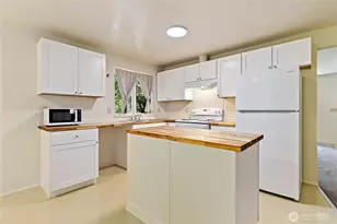 9727 Case Rd SW, Olympia, WA 98512 - Photo 4