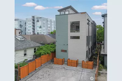 6223 9th Avenue NE, Seattle, WA 98115 - Photo 1
