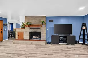 211 NW Kerron Ave, Winlock, WA 98596 - Photo 4