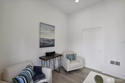 404 N 127th Street, Seattle, WA 98133 - Photo 28