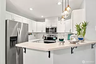 9210 Market Pl, Lake Stevens, WA 98258 - Photo 8