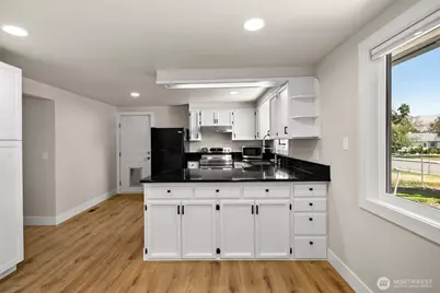 124 N Garfield, Wenatchee, WA 98801 - Photo 14