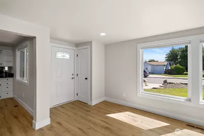 124 N Garfield, Wenatchee, WA 98801 - Photo 6