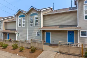 901 E Marine View Dr, Everett, WA 98201 - Photo 1