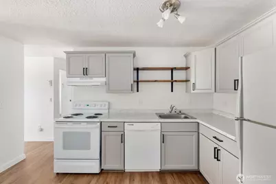 435 Williams Avenue N #206, Renton, WA 98057 - Photo 1