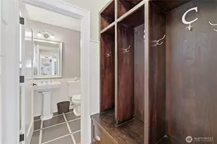 3127 Broadway E, Seattle, WA 98102 - Photo 16