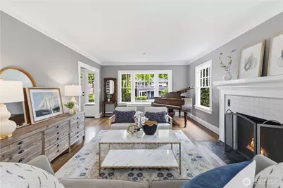 3127 Broadway E, Seattle, WA 98102 - Photo 6