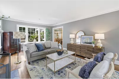 3127 Broadway E, Seattle, WA 98102 - Photo 4