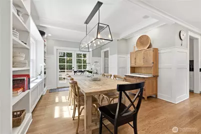 3127 Broadway E, Seattle, WA 98102 - Photo 12