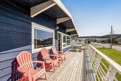 2577 Sunlight Beach Road, Clinton, WA 98236 - Photo 2
