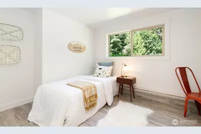 5769 Blakely Avenue NE, Bainbridge Island, WA 98110 - Photo 32
