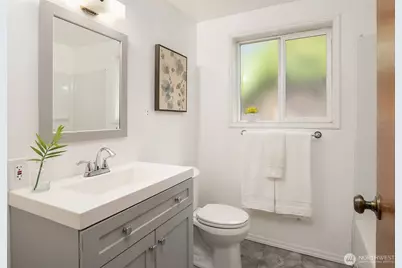 2012 NE 127th Street, Seattle, WA 98125 - Photo 28