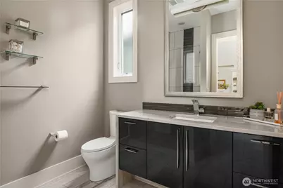 1527 Lyons Avenue NE, Renton, WA 98059 - Photo 18