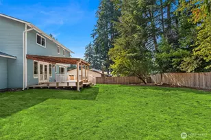 7046 NE 138th St, Kirkland, WA 98034 - Photo 2