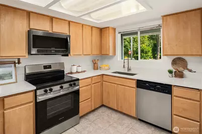 7046 NE 138th Street, Kirkland, WA 98034 - Photo 12
