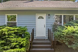 2001 30th St, Bellingham, WA 98225 - Photo 1