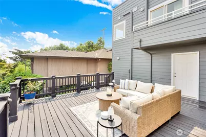 3406 37th Avenue W, Seattle, WA 98199 - Photo 24
