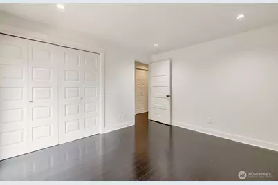 17120 NE 2nd Place, Bellevue, WA 98008 - Photo 10