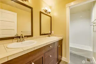 17120 NE 2nd Pl, Bellevue, WA 98008 - Photo 16