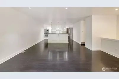 17120 NE 2nd Place, Bellevue, WA 98008 - Photo 6