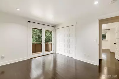 17120 NE 2nd Place, Bellevue, WA 98008 - Photo 12