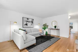 6726 35th Pl S, Seattle, WA 98118 - Photo 4