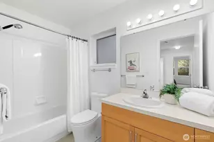 6726 35th Pl S, Seattle, WA 98118 - Photo 12